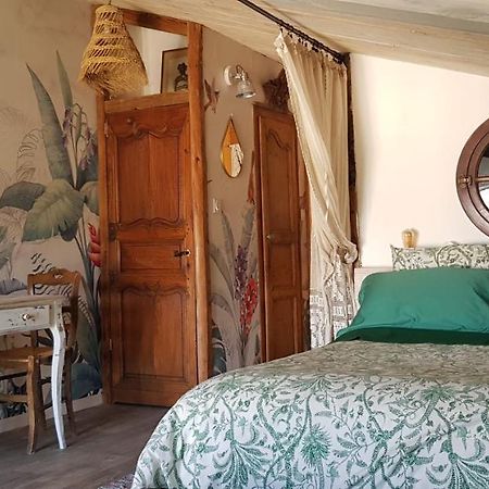 Bed and Breakfast La Boheme Charols Esterno foto